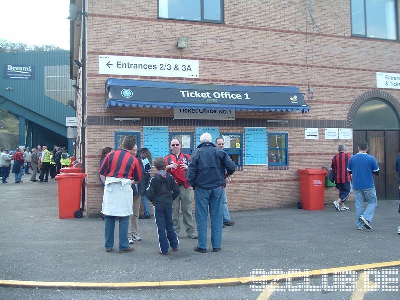 Adams Park - Wycombe Wanderers, 