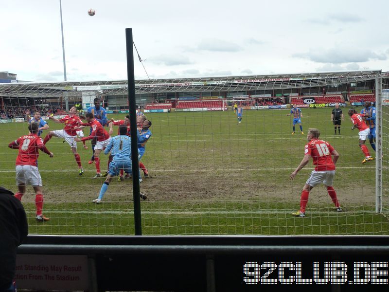 Crewe Alexandra - Shrewsbury Town, Alexandra Stadium, League One, 16.03.2013 - Nahe am Geschehen