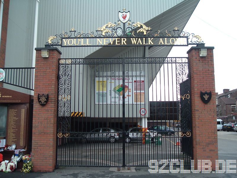 Liverpool FC - Sunderland AFC, Anfield, Premier League, 03.03.2009 - Shankly Gates