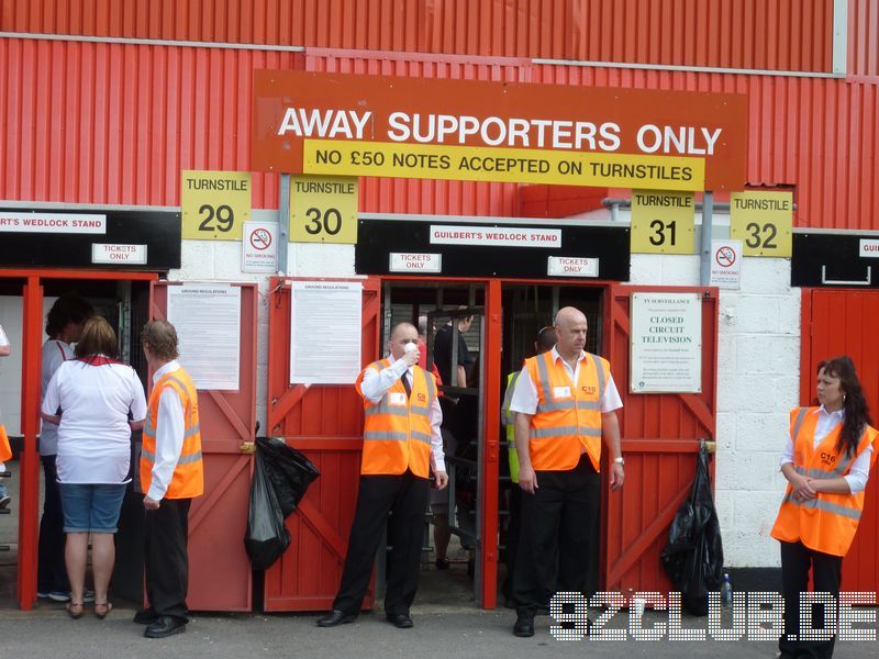 Bristol City - Nottingham Forest, Ashton Gate, Championship, 25.04.2011 - 