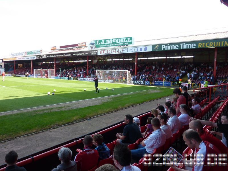 Bristol City - Nottingham Forest, Ashton Gate, Championship, 25.04.2011 - 