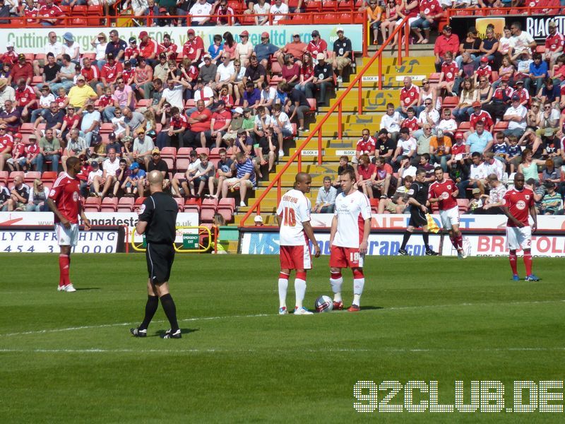 Bristol City - Nottingham Forest, Ashton Gate, Championship, 25.04.2011 - 