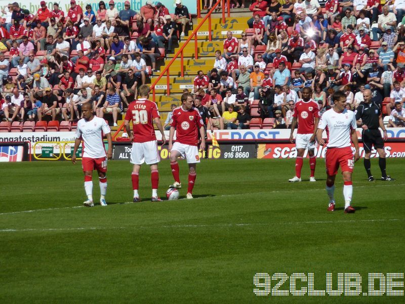 Bristol City - Nottingham Forest, Ashton Gate, Championship, 25.04.2011 - 