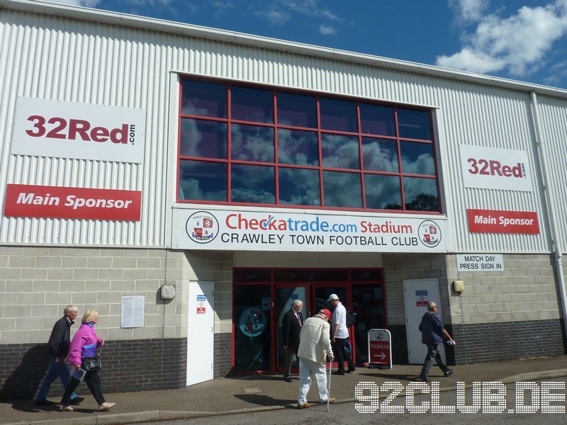 Crawley Town - Gillingham FC, Broadfield Stadium, League One, 07.09.2013 - 