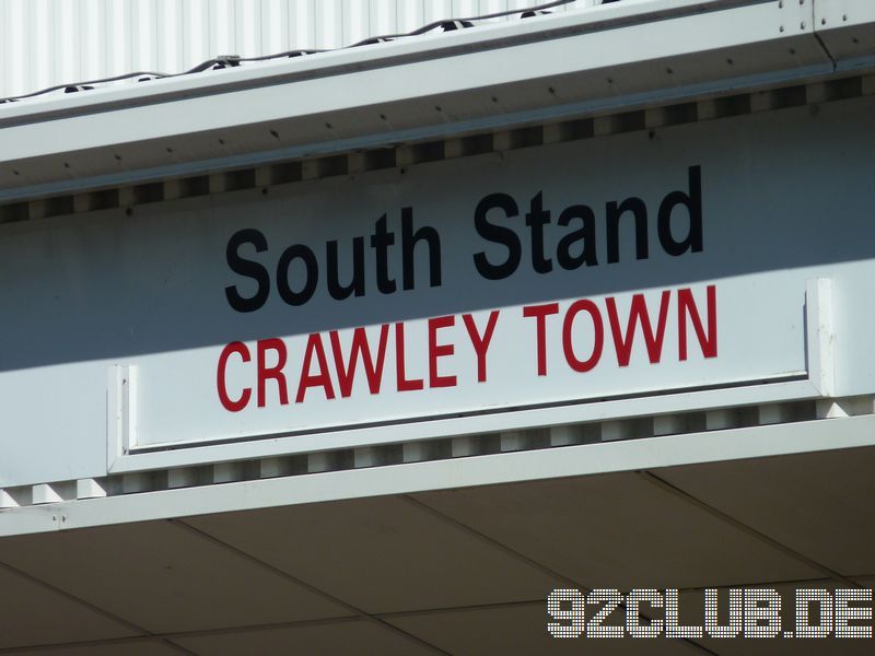 Crawley Town - Gillingham FC, Broadfield Stadium, League One, 07.09.2013 - 