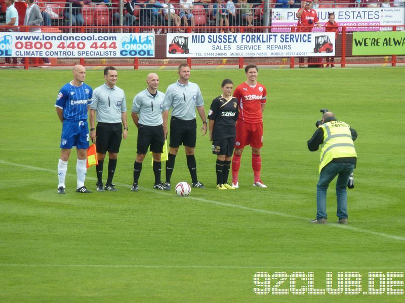 Broadfield Stadium - Crawley Town, 