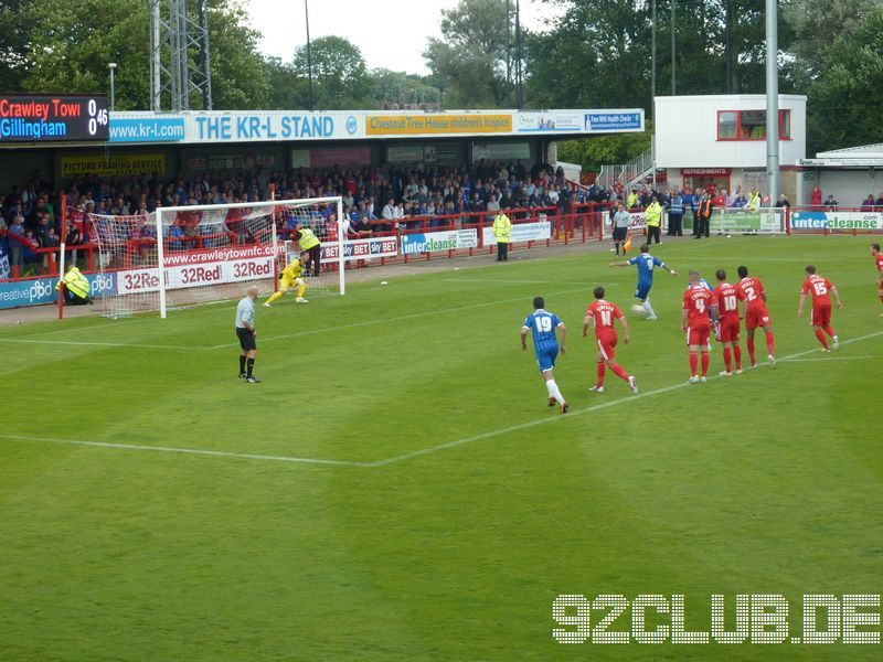 Broadfield Stadium - Crawley Town, 