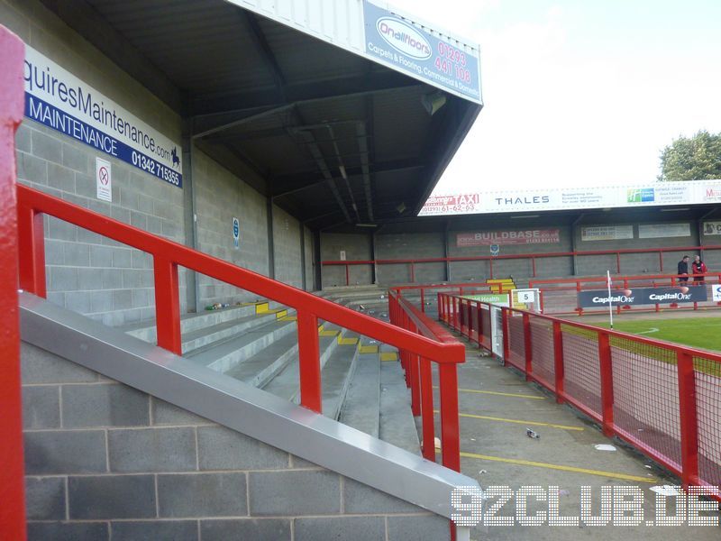 Crawley Town - Gillingham FC, Broadfield Stadium, League One, 07.09.2013 - 