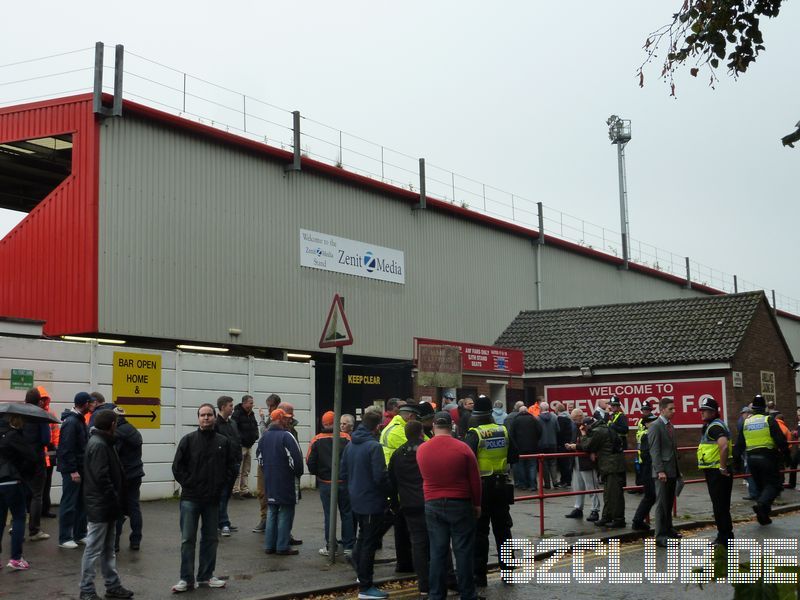 Stevenage FC - Dagenham & Redbridge, Broadhall Way, Conference, 05.10.2005 - 