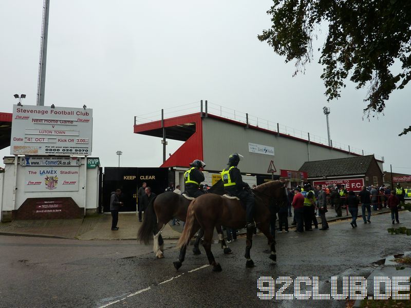 Stevenage FC - Dagenham & Redbridge, Broadhall Way, Conference, 05.10.2005 - 