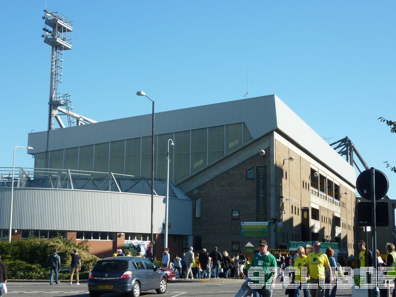 Norwich City - Swansea City, Carrow Road, Premier League, 15.10.2011 - 