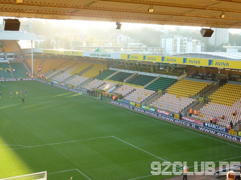 Norwich City - Swansea City, Carrow Road, Premier League, 15.10.2011 - 