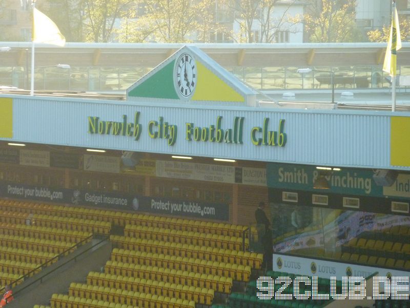 Norwich City - Swansea City, Carrow Road, Premier League, 15.10.2011 - 