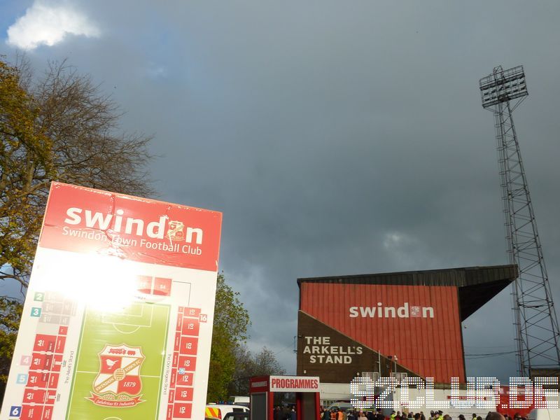 Swindon Town - Tranmere Rovers, County Ground, League One, 25.01.2011 - 