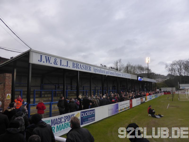 Crabble Atheltic Ground - Dover Athletic, 