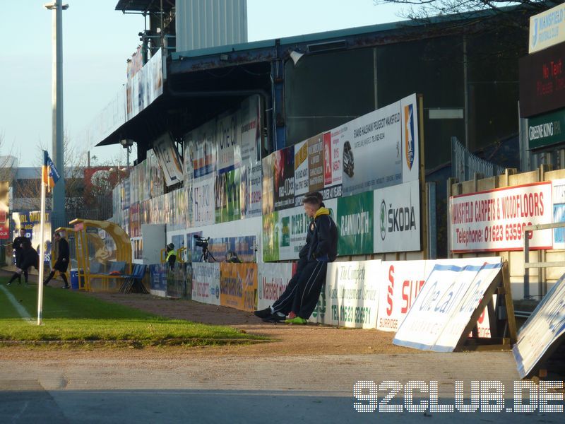 Mansfield Town - Morecambe FC, Field Mill, League Two, 30.11.2013 - 