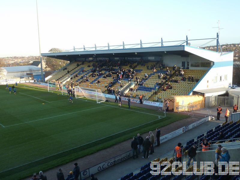 Mansfield Town - Morecambe FC, Field Mill, League Two, 30.11.2013 - 