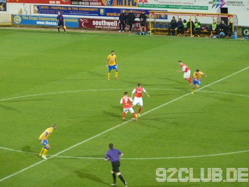 Mansfield Town - Morecambe FC, Field Mill, League Two, 30.11.2013 - 