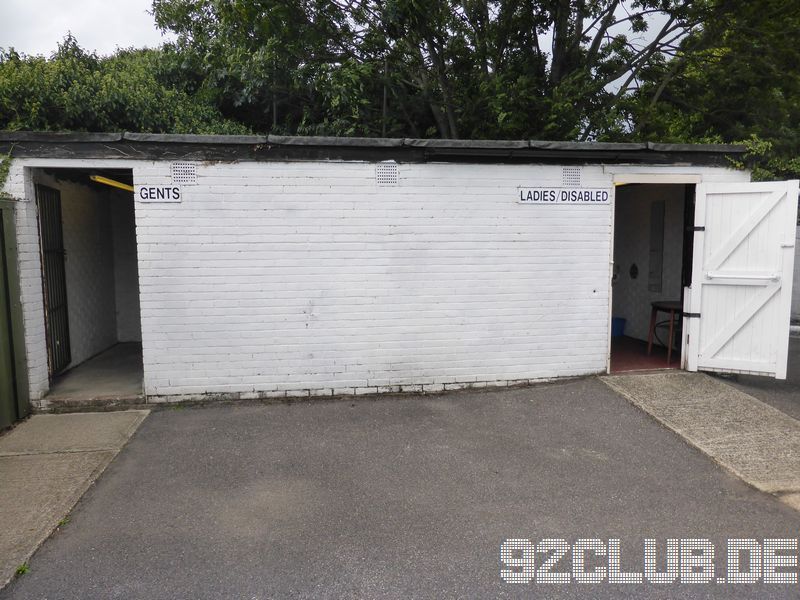 Gander Green Lane - Sutton United, 