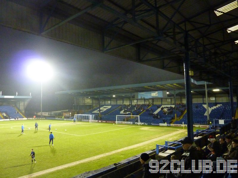 Bury FC - Shrewsbury Town, Gigg Lane, League One, 21.12.2012 - 