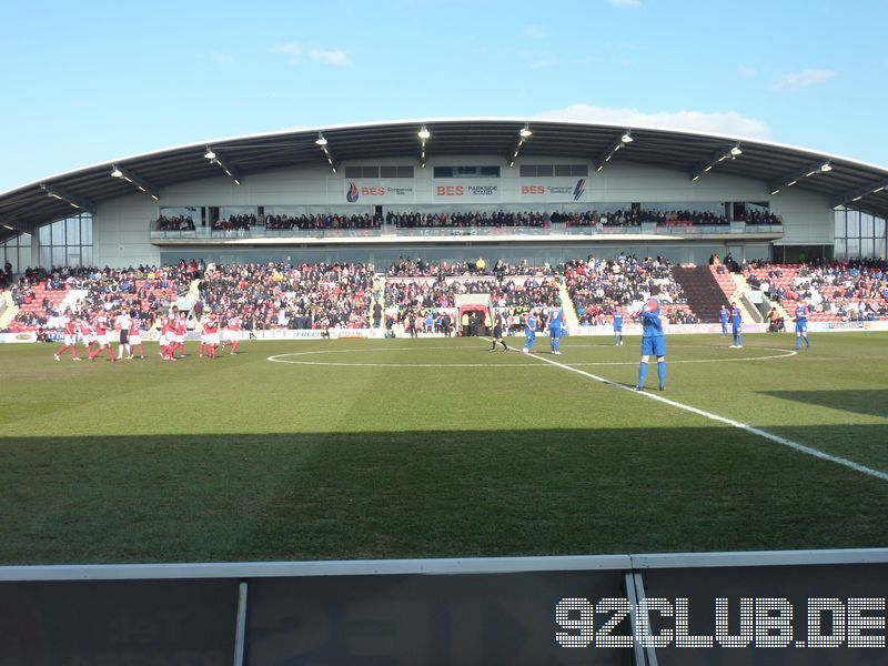 Fleetwood Town - Gillingham FC, Highbury, League Two, 30.03.2013 - 