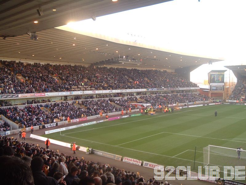 Molineux - Wolverhampton Wanderers, 