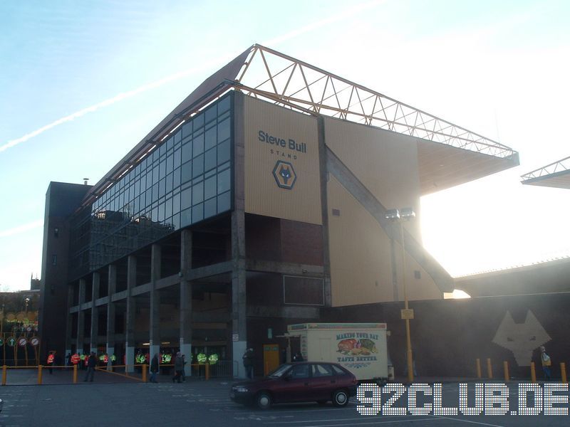 Molineux - Wolverhampton Wanderers, 