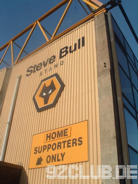 Molineux - Wolverhampton Wanderers, 