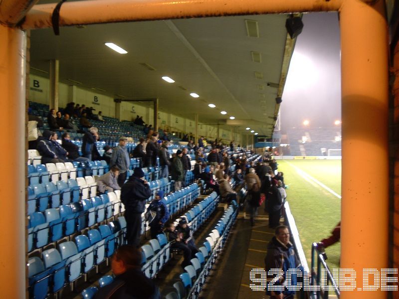 Gillingham FC - Yeovil Town, Priestfield Stadium, League One, 24.11.2009 - 