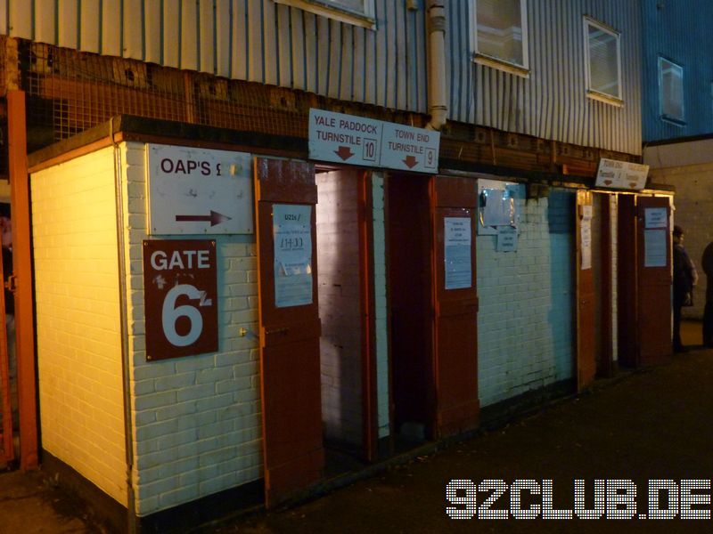 Racecourse Stadium - Wrexham AFC, 