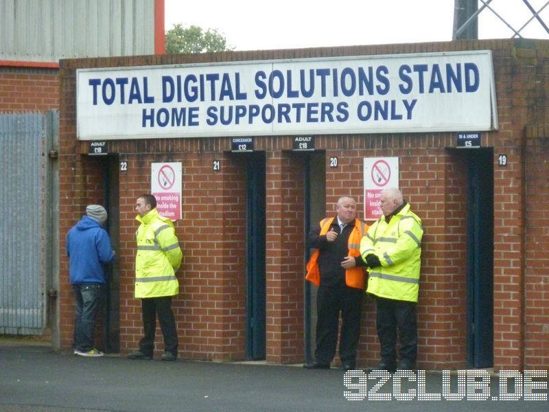 Rochdale AFC - Newport County, Spotland, League Two, 12.10.2013 - 