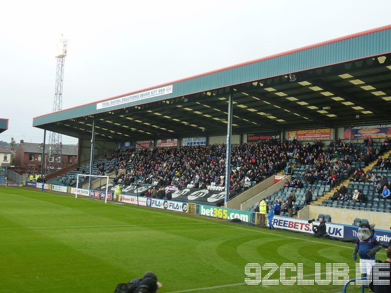 Rochdale AFC - Newport County, Spotland, League Two, 12.10.2013 - 