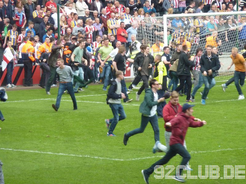 MK Dons - Brentford FC, stadium mk, League One, 21.04.2014 - 